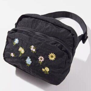 Baggu Embroidered Floral Fanny Pack